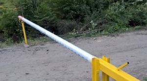 Various types of automatic barriers