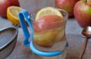 Az almakompót főzése: lépésről lépésre recept fotóval